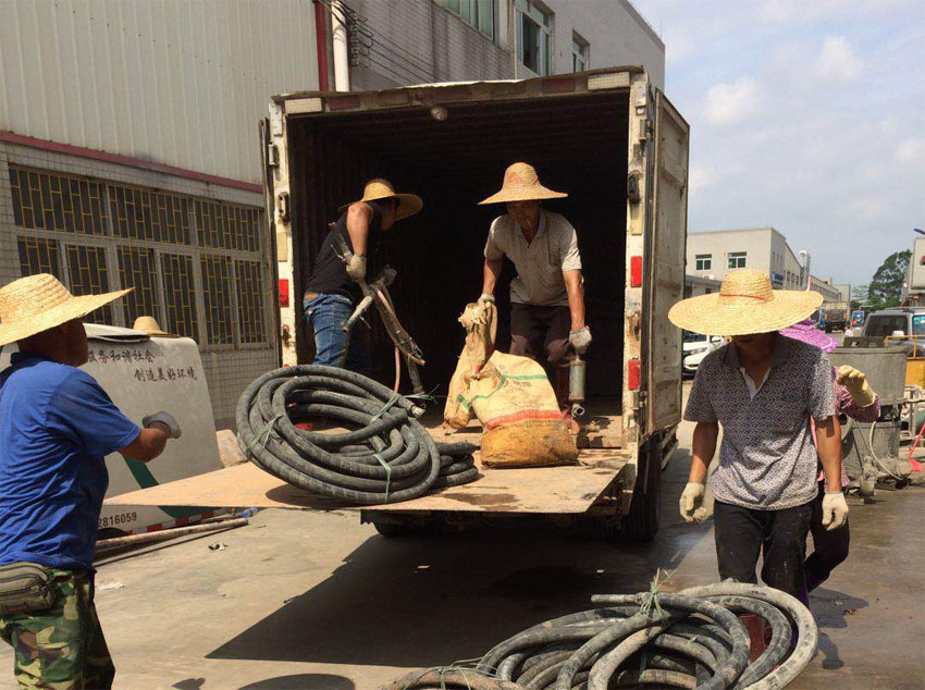 武昌一部件厂房地基出现下沉注浆加固